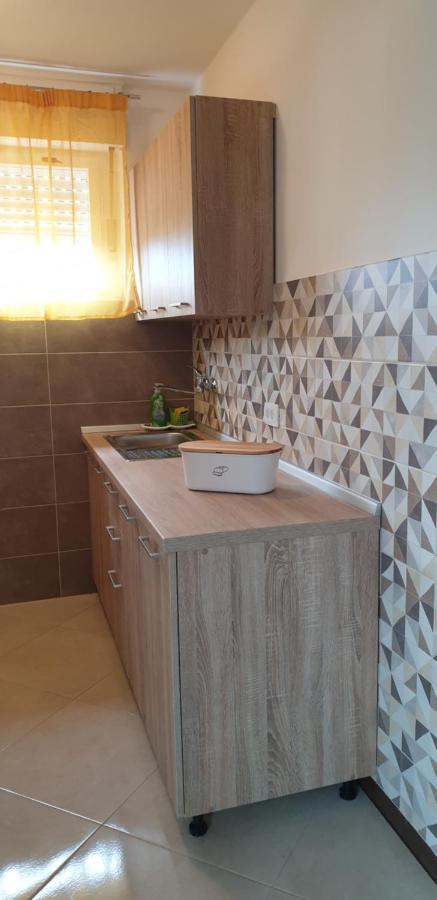 Apartman Lena Пула Екстериор снимка