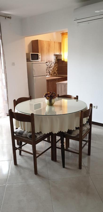 Apartman Lena Пула Екстериор снимка