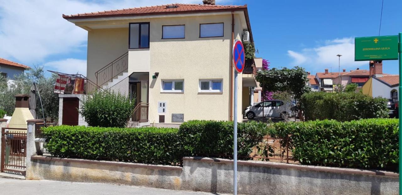 Apartman Lena Пула Екстериор снимка