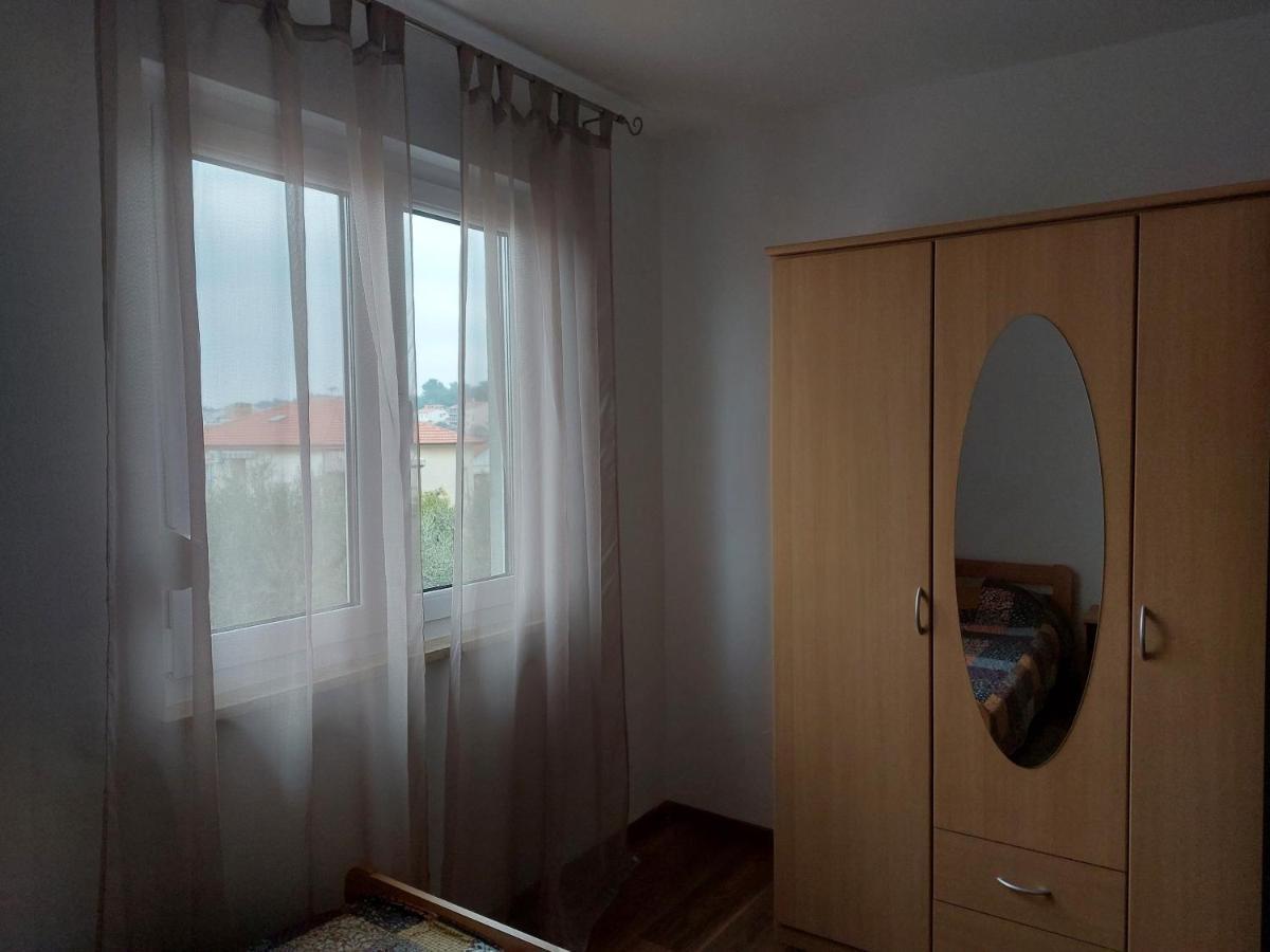Apartman Lena Пула Екстериор снимка